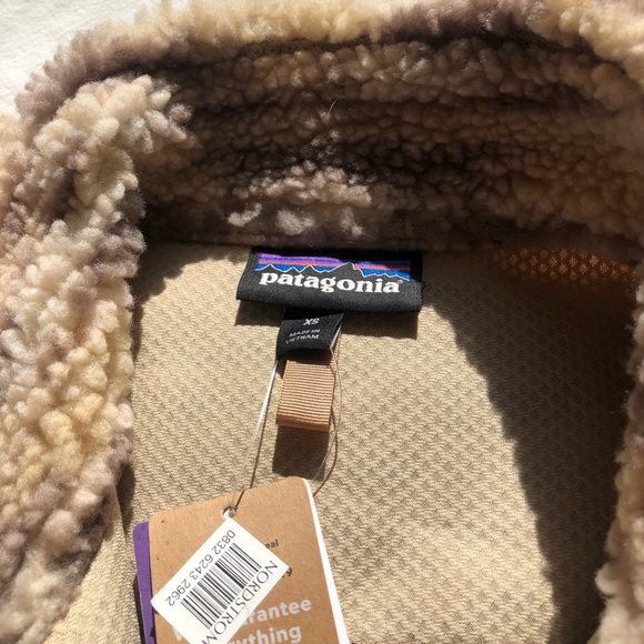 **SOLD** NWT Patagonia Classic Retro-X Fleece Jacket - Space Dye Oatmeal - Picture 5 of 10